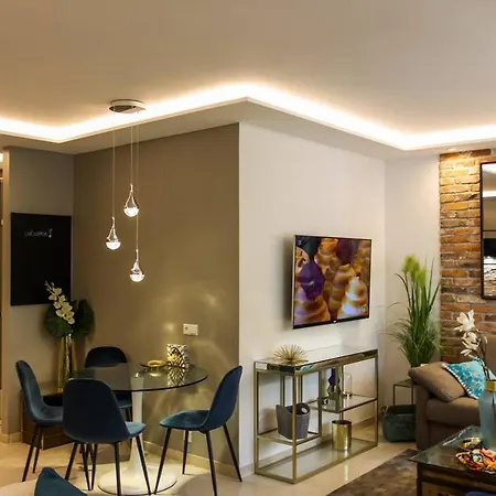 Unique Luxury - Netflix Included
